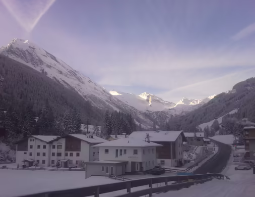 Panorama-Blick auf die Berge im Tuxertal vom Apartment Gletscherwind